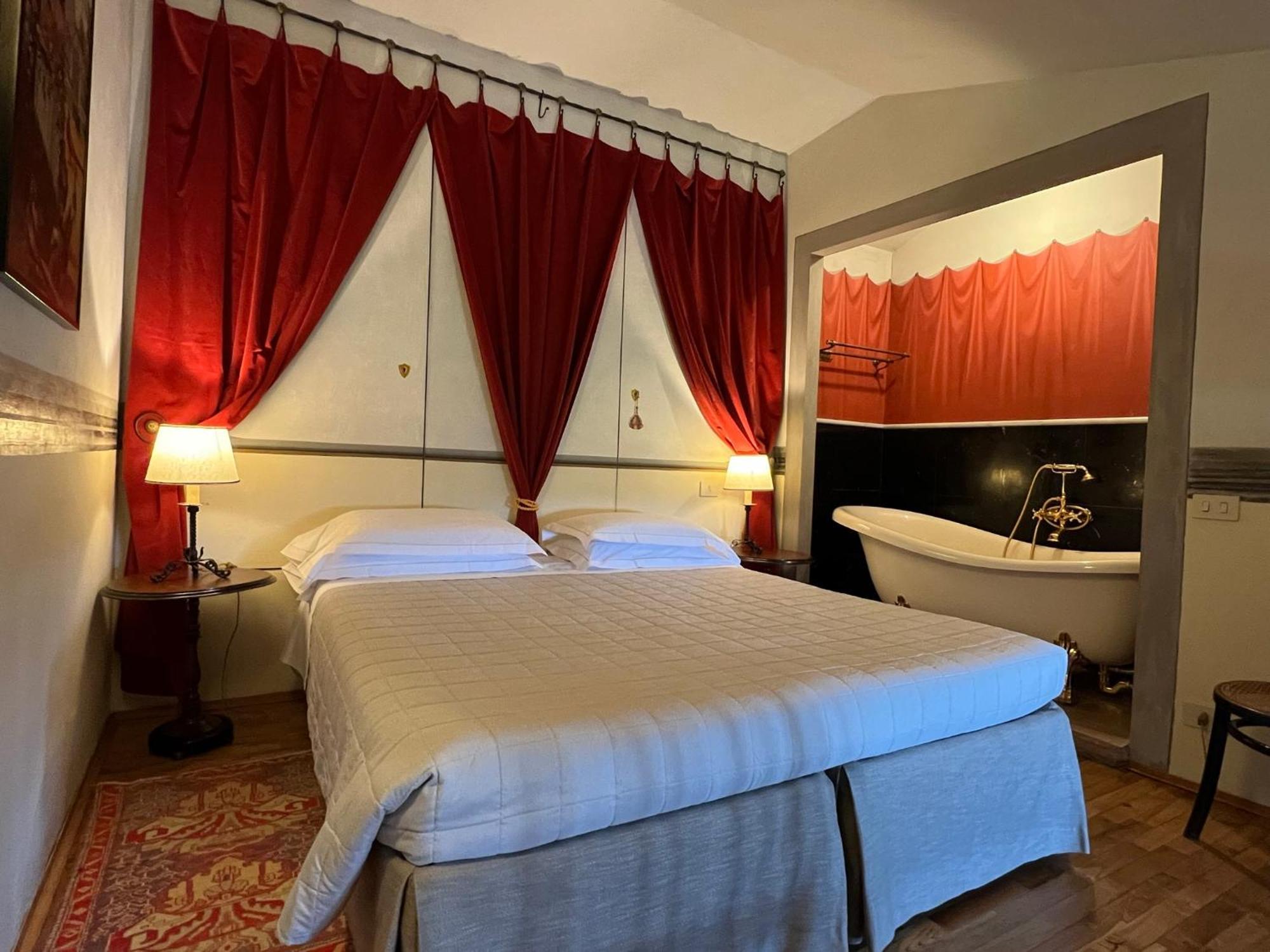 Villa La Lodola Фояно дела Киана Екстериор снимка